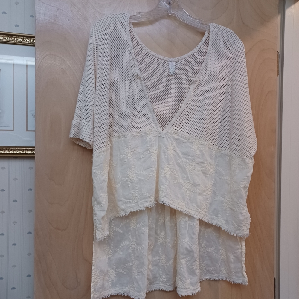 Free People White Floral Embroidered High Low Tunic top P S